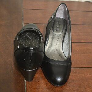 Life Stride Wedge Pump